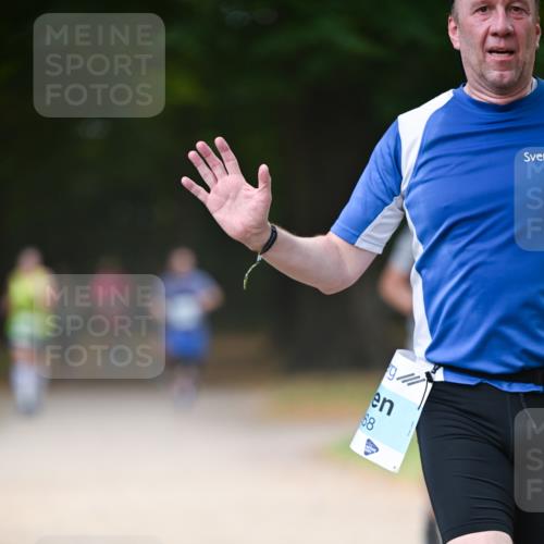 31.08.2025 - 21. Blankeneser Heldenlauf Dr. Thomas Lammeyer http://msf.ph/oto/8640959 31.08.2025 11:01:38 Laufen 68 meine-sportfotos.de
