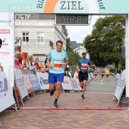 31.08.2025 - 21. Blankeneser Heldenlauf Strokosch-Dieckow http://msf.ph/oto/8640990 31.08.2025 09:39:59 Ziel 1048, 1144, 1152 meine-sportfotos.de