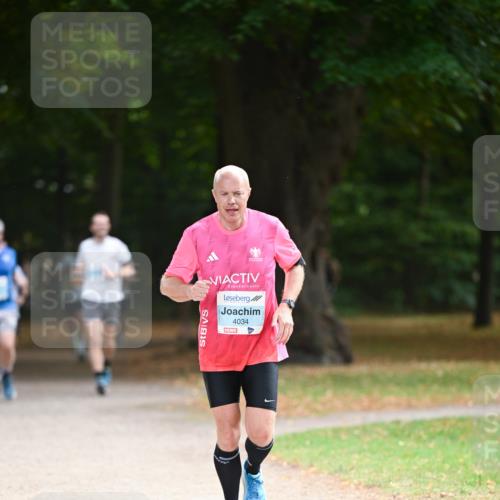 31.08.2025 - 21. Blankeneser Heldenlauf Dr. Thomas Lammeyer http://msf.ph/oto/8641007 31.08.2025 11:01:54 Laufen 4034 meine-sportfotos.de