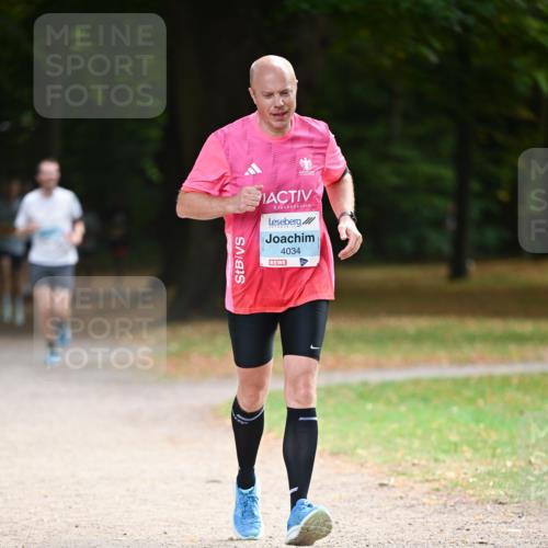 31.08.2025 - 21. Blankeneser Heldenlauf Dr. Thomas Lammeyer http://msf.ph/oto/8641017 31.08.2025 11:01:55 Laufen 4034 meine-sportfotos.de