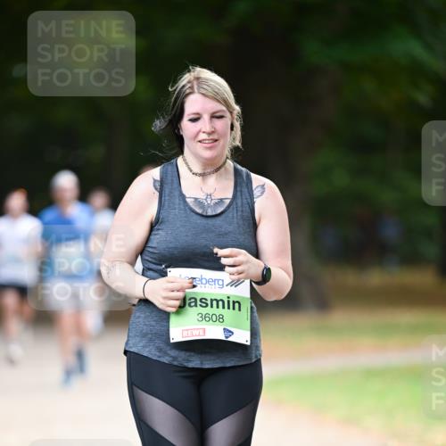31.08.2025 - 21. Blankeneser Heldenlauf Dr. Thomas Lammeyer http://msf.ph/oto/8641034 31.08.2025 11:01:58 Laufen 3608 meine-sportfotos.de
