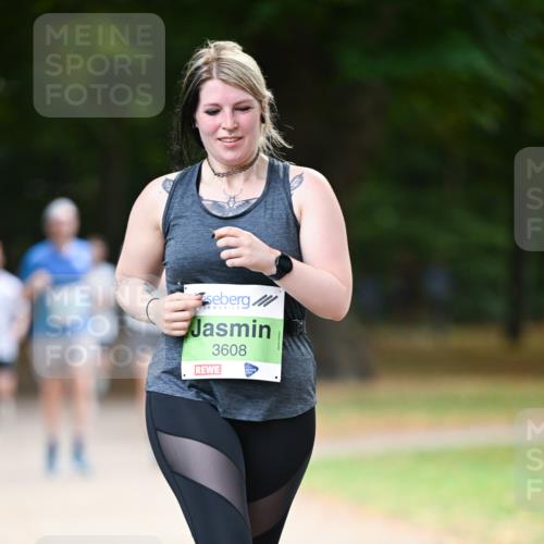 31.08.2025 - 21. Blankeneser Heldenlauf Dr. Thomas Lammeyer http://msf.ph/oto/8641035 31.08.2025 11:01:58 Laufen 3608 meine-sportfotos.de