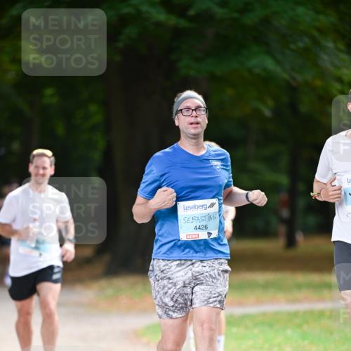 31.08.2025 - 21. Blankeneser Heldenlauf Dr. Thomas Lammeyer http://msf.ph/oto/8641042 31.08.2025 11:02:03 Laufen 4426 meine-sportfotos.de