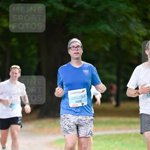31.08.2025 - 21. Blankeneser Heldenlauf Dr. Thomas Lammeyer http://msf.ph/oto/8641044 31.08.2025 11:02:03 Laufen 4426 meine-sportfotos.de