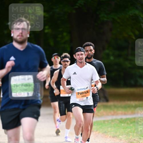 31.08.2025 - 21. Blankeneser Heldenlauf Dr. Thomas Lammeyer http://msf.ph/oto/8641076 31.08.2025 11:02:09 Laufen 5652 meine-sportfotos.de