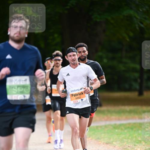 31.08.2025 - 21. Blankeneser Heldenlauf Dr. Thomas Lammeyer http://msf.ph/oto/8641077 31.08.2025 11:02:09 Laufen 5652 meine-sportfotos.de