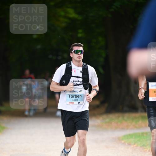 31.08.2025 - 21. Blankeneser Heldenlauf Dr. Thomas Lammeyer http://msf.ph/oto/8641081 31.08.2025 11:02:11 Laufen 4303 meine-sportfotos.de