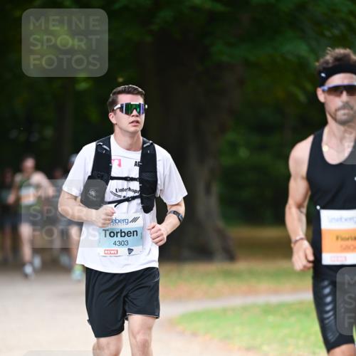 31.08.2025 - 21. Blankeneser Heldenlauf Dr. Thomas Lammeyer http://msf.ph/oto/8641087 31.08.2025 11:02:12 Laufen 4303 meine-sportfotos.de