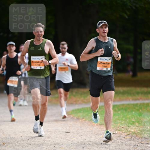 31.08.2025 - 21. Blankeneser Heldenlauf Dr. Thomas Lammeyer http://msf.ph/oto/8641105 31.08.2025 11:02:19 Laufen 141, 5703, 5346 meine-sportfotos.de