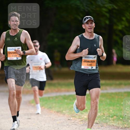 31.08.2025 - 21. Blankeneser Heldenlauf Dr. Thomas Lammeyer http://msf.ph/oto/8641111 31.08.2025 11:02:19 Laufen 144, 5703, 5346 meine-sportfotos.de