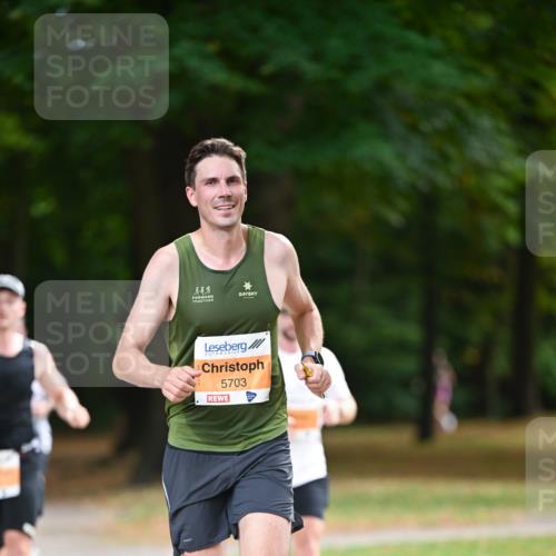 31.08.2025 - 21. Blankeneser Heldenlauf Dr. Thomas Lammeyer http://msf.ph/oto/8641117 31.08.2025 11:02:20 Laufen 3, 5703 meine-sportfotos.de