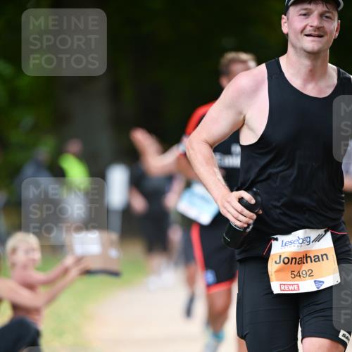 31.08.2025 - 21. Blankeneser Heldenlauf Dr. Thomas Lammeyer http://msf.ph/oto/8641142 31.08.2025 11:02:23 Laufen 5492 meine-sportfotos.de