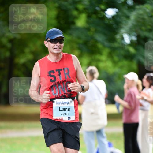 31.08.2025 - 21. Blankeneser Heldenlauf Dr. Thomas Lammeyer http://msf.ph/oto/8641181 31.08.2025 11:02:31 Laufen 4243 meine-sportfotos.de
