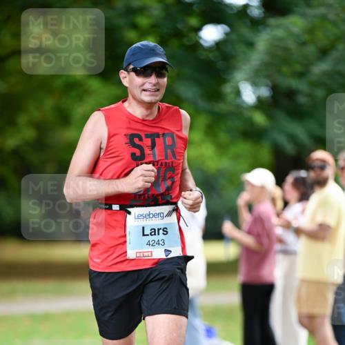 31.08.2025 - 21. Blankeneser Heldenlauf Dr. Thomas Lammeyer http://msf.ph/oto/8641183 31.08.2025 11:02:31 Laufen 4243 meine-sportfotos.de