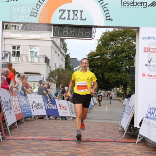 31.08.2025 - 21. Blankeneser Heldenlauf Strokosch-Dieckow http://msf.ph/oto/8641191 31.08.2025 09:39:45 Ziel 1033 meine-sportfotos.de
