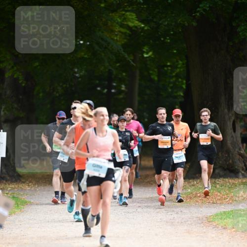 31.08.2025 - 21. Blankeneser Heldenlauf Dr. Thomas Lammeyer http://msf.ph/oto/8641351 31.08.2025 11:03:01 Laufen 4070, 5784, 5172 meine-sportfotos.de