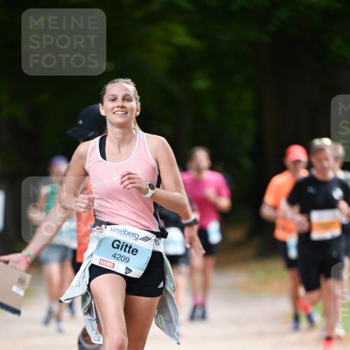31.08.2025 - 21. Blankeneser Heldenlauf Dr. Thomas Lammeyer http://msf.ph/oto/8641369 31.08.2025 11:03:04 Laufen 4209 meine-sportfotos.de