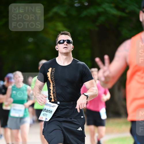 31.08.2025 - 21. Blankeneser Heldenlauf Dr. Thomas Lammeyer http://msf.ph/oto/8641389 31.08.2025 11:03:07 Laufen 4070 meine-sportfotos.de