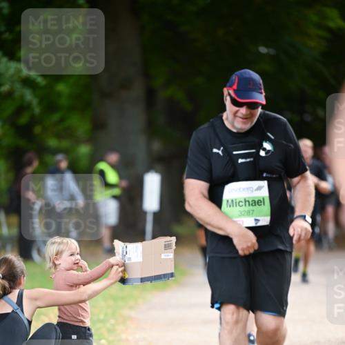 31.08.2025 - 21. Blankeneser Heldenlauf Dr. Thomas Lammeyer http://msf.ph/oto/8641421 31.08.2025 11:03:12 Laufen 3287 meine-sportfotos.de