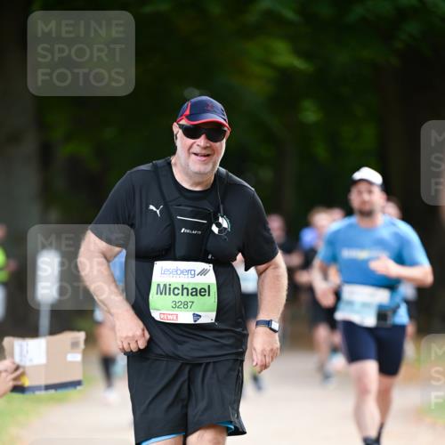 31.08.2025 - 21. Blankeneser Heldenlauf Dr. Thomas Lammeyer http://msf.ph/oto/8641422 31.08.2025 11:03:13 Laufen 3287 meine-sportfotos.de