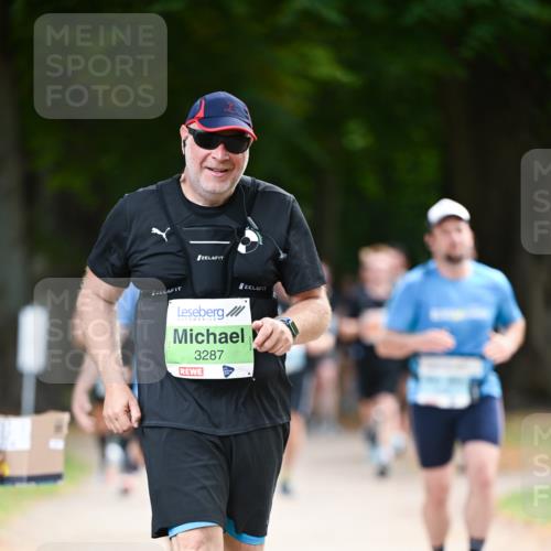 31.08.2025 - 21. Blankeneser Heldenlauf Dr. Thomas Lammeyer http://msf.ph/oto/8641426 31.08.2025 11:03:13 Laufen 3287 meine-sportfotos.de