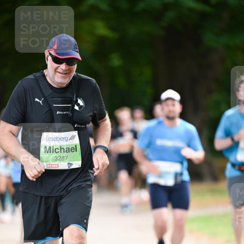 31.08.2025 - 21. Blankeneser Heldenlauf Dr. Thomas Lammeyer http://msf.ph/oto/8641428 31.08.2025 11:03:13 Laufen 3287 meine-sportfotos.de