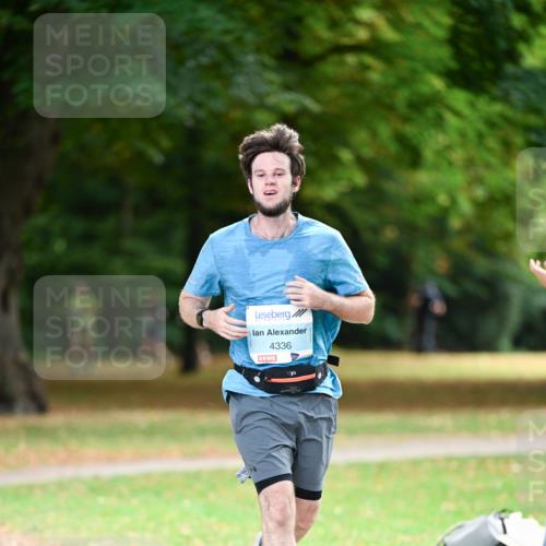 31.08.2025 - 21. Blankeneser Heldenlauf Dr. Thomas Lammeyer http://msf.ph/oto/8641434 31.08.2025 11:03:14 Laufen 4336 meine-sportfotos.de