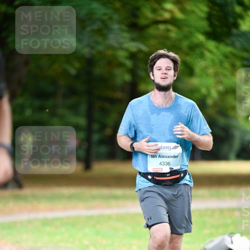 31.08.2025 - 21. Blankeneser Heldenlauf Dr. Thomas Lammeyer http://msf.ph/oto/8641438 31.08.2025 11:03:15 Laufen 10, 4336 meine-sportfotos.de