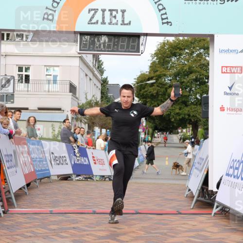 31.08.2025 - 21. Blankeneser Heldenlauf Strokosch-Dieckow http://msf.ph/oto/8641457 31.08.2025 09:42:51 Ziel 1108, 1022 meine-sportfotos.de