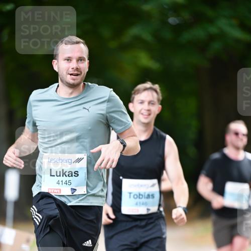 31.08.2025 - 21. Blankeneser Heldenlauf Dr. Thomas Lammeyer http://msf.ph/oto/8641476 31.08.2025 11:03:22 Laufen 4145, 4146 meine-sportfotos.de