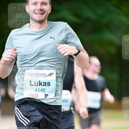 31.08.2025 - 21. Blankeneser Heldenlauf Dr. Thomas Lammeyer http://msf.ph/oto/8641480 31.08.2025 11:03:23 Laufen 4145 meine-sportfotos.de
