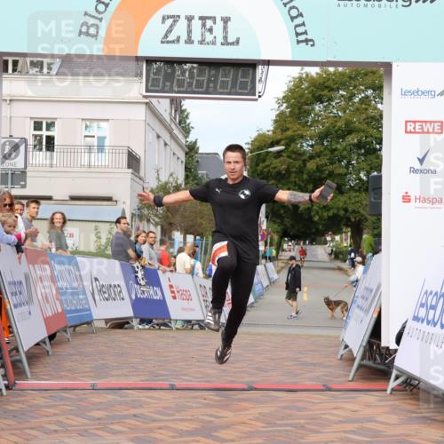 31.08.2025 - 21. Blankeneser Heldenlauf Strokosch-Dieckow http://msf.ph/oto/8641497 31.08.2025 09:42:50 Ziel 1159, 1108, 1022 meine-sportfotos.de