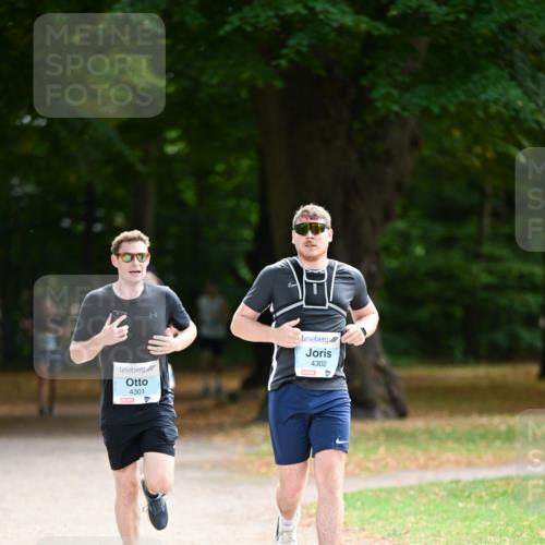 31.08.2025 - 21. Blankeneser Heldenlauf Dr. Thomas Lammeyer http://msf.ph/oto/8641503 31.08.2025 11:03:26 Laufen 4301, 4, 4302 meine-sportfotos.de