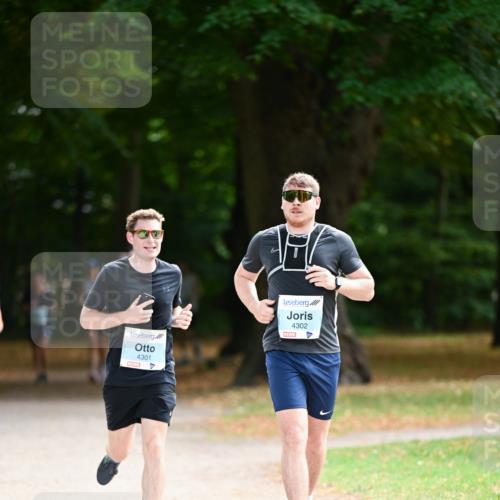 31.08.2025 - 21. Blankeneser Heldenlauf Dr. Thomas Lammeyer http://msf.ph/oto/8641505 31.08.2025 11:03:27 Laufen 4301, 4302, 4 meine-sportfotos.de