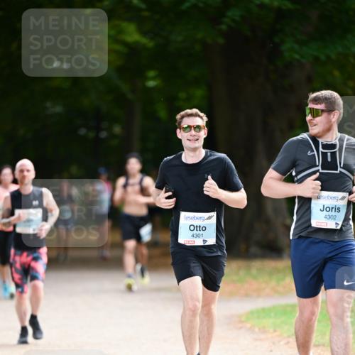 31.08.2025 - 21. Blankeneser Heldenlauf Dr. Thomas Lammeyer http://msf.ph/oto/8641510 31.08.2025 11:03:28 Laufen 4301, 4302 meine-sportfotos.de