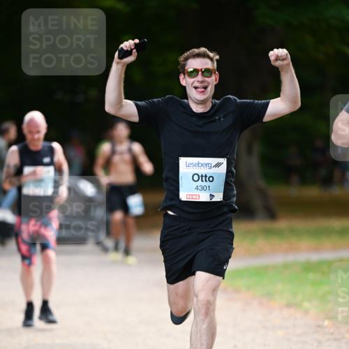 31.08.2025 - 21. Blankeneser Heldenlauf Dr. Thomas Lammeyer http://msf.ph/oto/8641523 31.08.2025 11:03:29 Laufen 4301 meine-sportfotos.de