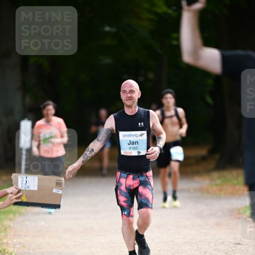 31.08.2025 - 21. Blankeneser Heldenlauf Dr. Thomas Lammeyer http://msf.ph/oto/8641529 31.08.2025 11:03:30 Laufen 4182 meine-sportfotos.de
