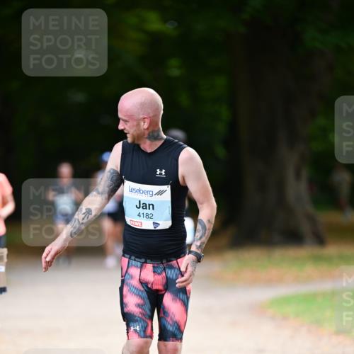 31.08.2025 - 21. Blankeneser Heldenlauf Dr. Thomas Lammeyer http://msf.ph/oto/8641533 31.08.2025 11:03:32 Laufen 4182 meine-sportfotos.de