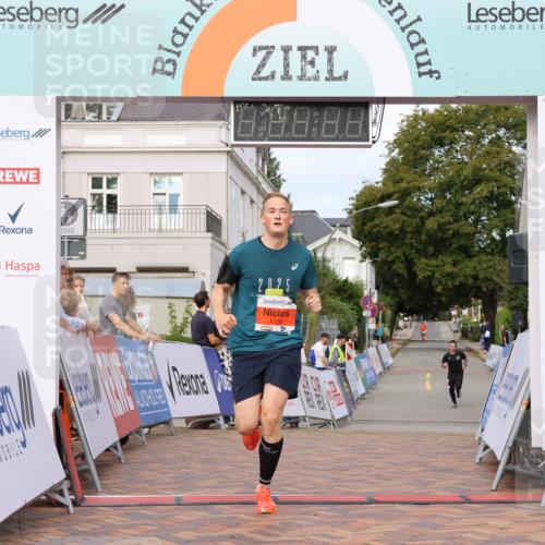 31.08.2025 - 21. Blankeneser Heldenlauf Strokosch-Dieckow http://msf.ph/oto/8641538 31.08.2025 09:42:44 Ziel 1159, 1108 meine-sportfotos.de
