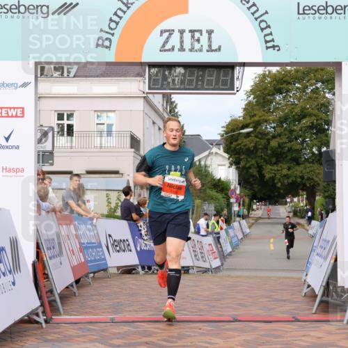 31.08.2025 - 21. Blankeneser Heldenlauf Strokosch-Dieckow http://msf.ph/oto/8641555 31.08.2025 09:42:43 Ziel 1159, 1108 meine-sportfotos.de