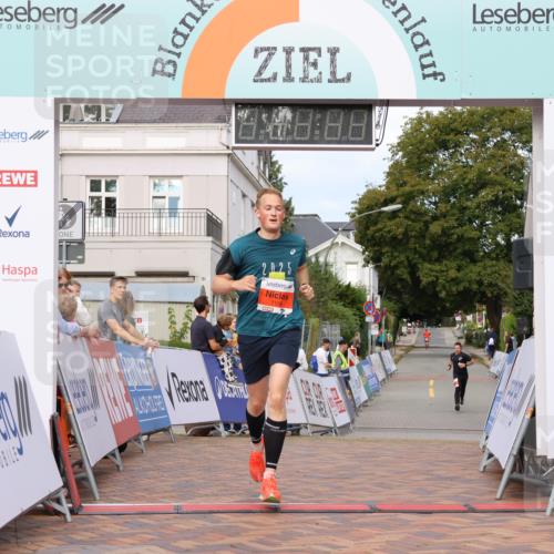 31.08.2025 - 21. Blankeneser Heldenlauf Strokosch-Dieckow http://msf.ph/oto/8641561 31.08.2025 09:42:43 Ziel 1159, 1108 meine-sportfotos.de