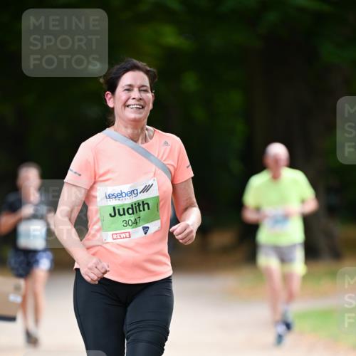 31.08.2025 - 21. Blankeneser Heldenlauf Dr. Thomas Lammeyer http://msf.ph/oto/8641568 31.08.2025 11:03:38 Laufen 3047 meine-sportfotos.de