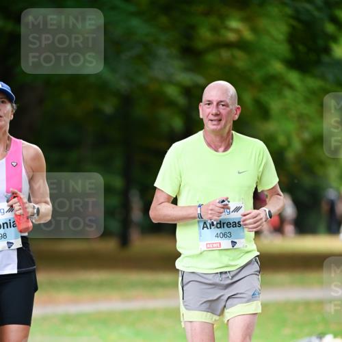31.08.2025 - 21. Blankeneser Heldenlauf Dr. Thomas Lammeyer http://msf.ph/oto/8641581 31.08.2025 11:03:43 Laufen 9, 98, 4063 meine-sportfotos.de