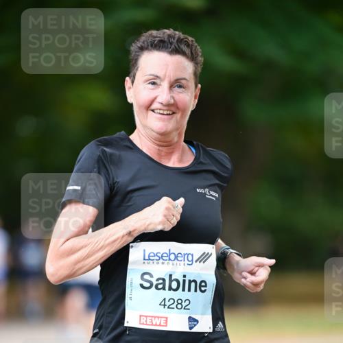 31.08.2025 - 21. Blankeneser Heldenlauf Dr. Thomas Lammeyer http://msf.ph/oto/8641590 31.08.2025 11:03:45 Laufen 21, 1, 4282 meine-sportfotos.de