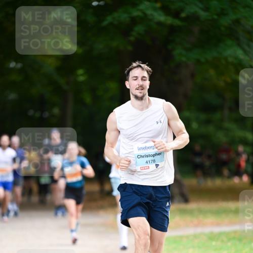 31.08.2025 - 21. Blankeneser Heldenlauf Dr. Thomas Lammeyer http://msf.ph/oto/8641596 31.08.2025 11:03:46 Laufen 4178 meine-sportfotos.de