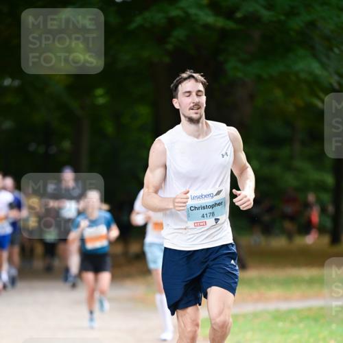 31.08.2025 - 21. Blankeneser Heldenlauf Dr. Thomas Lammeyer http://msf.ph/oto/8641597 31.08.2025 11:03:46 Laufen 4178 meine-sportfotos.de