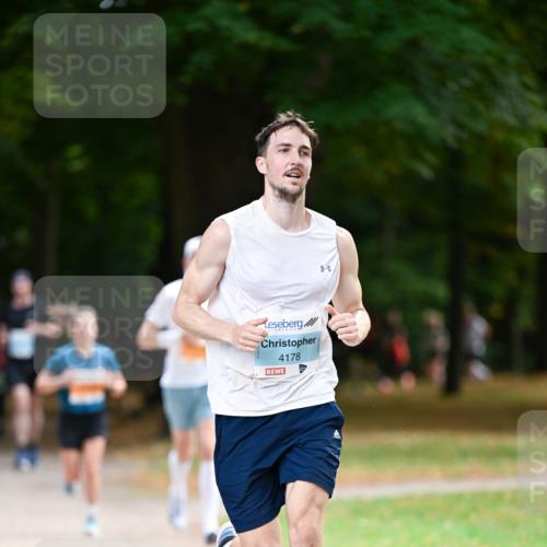 31.08.2025 - 21. Blankeneser Heldenlauf Dr. Thomas Lammeyer http://msf.ph/oto/8641600 31.08.2025 11:03:47 Laufen 4178 meine-sportfotos.de