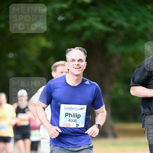 31.08.2025 - 21. Blankeneser Heldenlauf Dr. Thomas Lammeyer http://msf.ph/oto/8641677 31.08.2025 11:03:58 Laufen 4006 meine-sportfotos.de