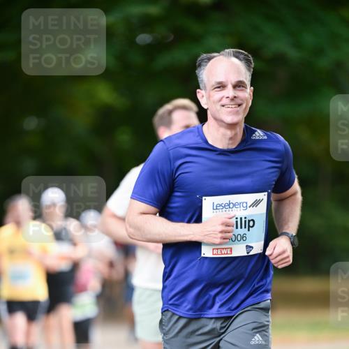 31.08.2025 - 21. Blankeneser Heldenlauf Dr. Thomas Lammeyer http://msf.ph/oto/8641683 31.08.2025 11:03:58 Laufen 006 meine-sportfotos.de