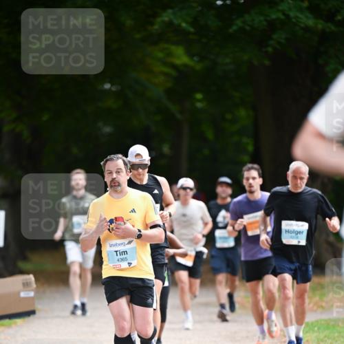 31.08.2025 - 21. Blankeneser Heldenlauf Dr. Thomas Lammeyer http://msf.ph/oto/8641694 31.08.2025 11:04:00 Laufen 4365, 4208 meine-sportfotos.de